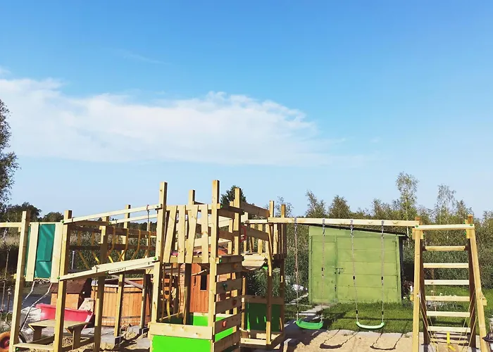 Jelen Κατάλυμα σε φάρμα Jelen (Szczecinek)